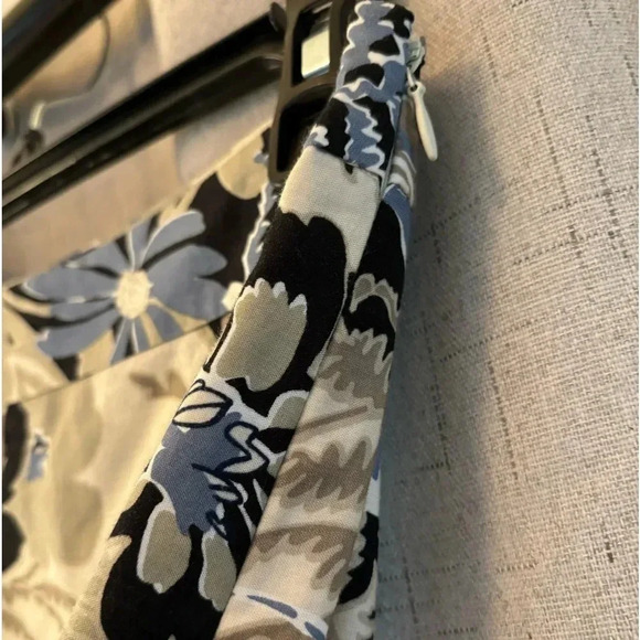 Ann Taylor Petites Size 0P Floral Skirt. Blue, khaki, cream and black. - Picture 3 of 6